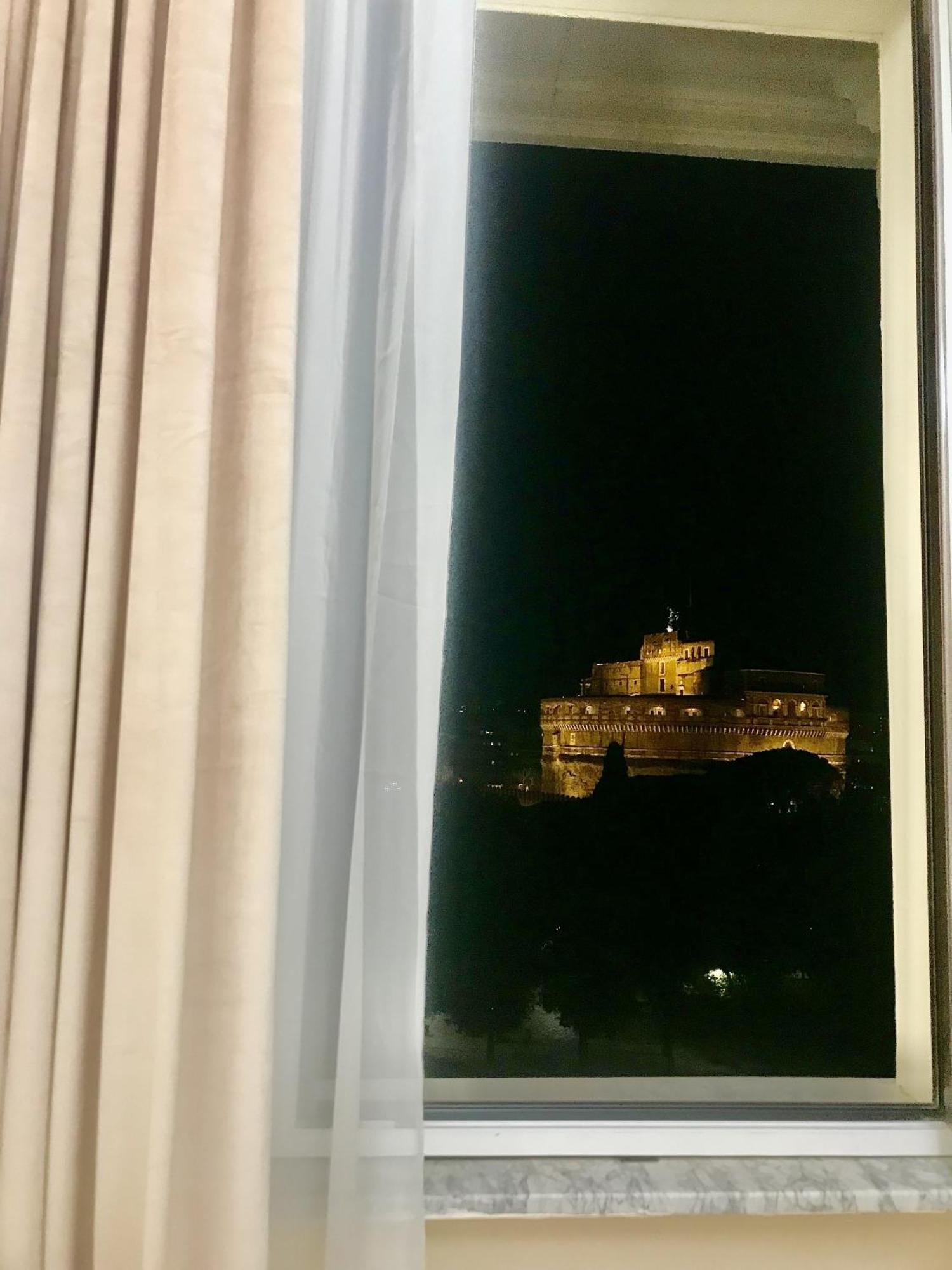 Ponte Degli Angeli Bed and breakfast Roma